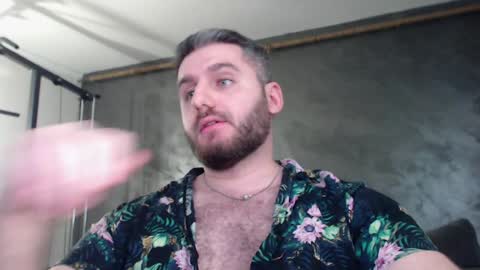 Snapshot of brad_pittfall chatting on 01-08-25, 08:07 ask me online show from 01-08-25, 08:07