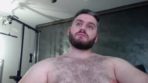 Snapshot of brad_pittfall chatting on 01-12-25, 06:16 ask me online show from 01-12-25, 06:16