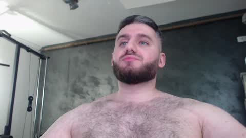 Snapshot of brad_pittfall chatting on 01-25-25, 07:18 ask me online show from 01-25-25, 07:18