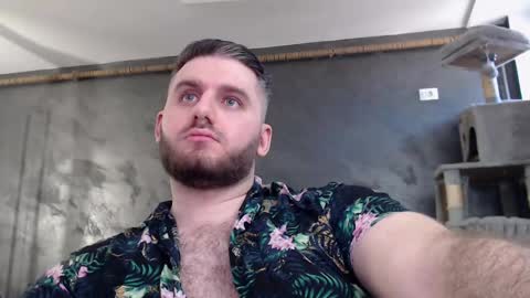 Snapshot of brad_pittfall chatting on 02-11-25, 12:37 ask me online show from 02-11-25, 12:37