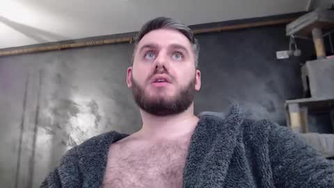 Snapshot of brad_pittfall chatting on 02-18-25, 06:37 ask me online show from 02-18-25, 06:37