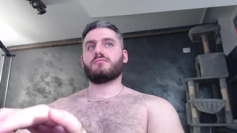 Snapshot of brad_pittfall chatting on 03-11-25, 12:22 ask me online show from 03-11-25, 12:22