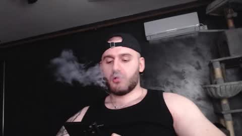 Snapshot of brad_pittfall chatting on 10-08-25, 06:49 ask me online show from 10-08-25, 06:49