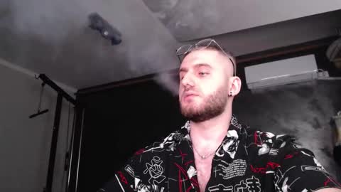 Snapshot of brad_pittfall chatting on 10-14-25, 06:52 ask me online show from 10-14-25, 06:52