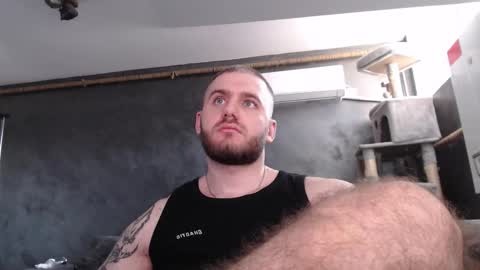 Snapshot of brad_pittfall chatting on 10-22-25, 08:14 ask me online show from 10-22-25, 08:14