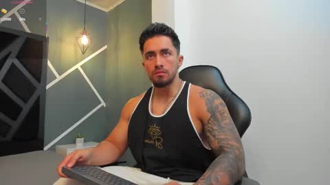 Snapshot of brad_summer chatting on 12-02-25, 11:15 brad summer online show from 12-02-25, 11:15