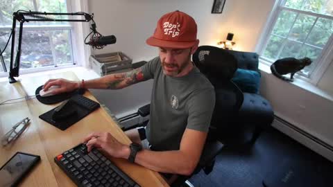 BradBronton online show from 10-14-25, 07:14