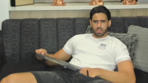 bradleymartin7 online show from 01-31-25, 04:25