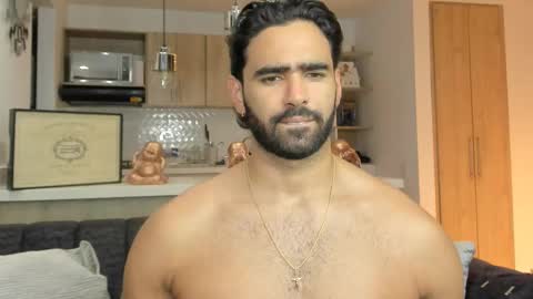 bradleymartin7 online show from 10-09-25, 01:25