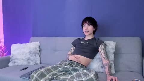 Brand online show from 11-21-25, 06:12