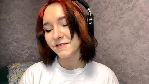 Emily online show from 02-07-26, 03:16