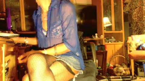 Brandi online show from 12-22-24, 04:39