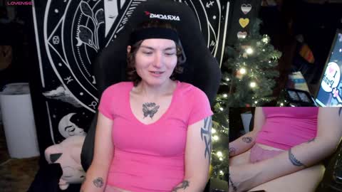 BrandiWRLD999 online show from 12-30-24, 09:19