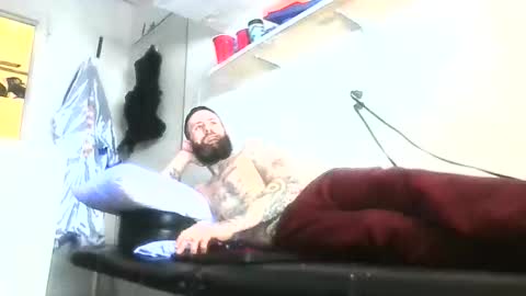 Snapshot of brandonchampagne7 chatting on 11-23-25, 08:58 brandonchampagne7 online show from 11-23-25, 08:58