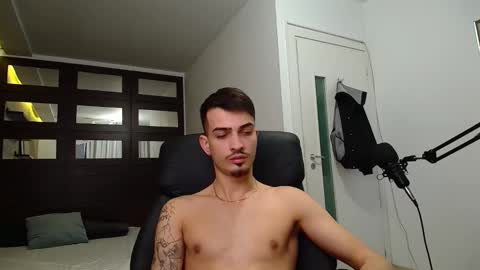 Snapshot of brandontatex chatting on 01-26-25, 11:50 BrandonTateX online show from 01-26-25, 11:50