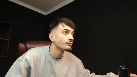 Snapshot of brandontatex chatting on 02-25-25, 04:31 BrandonTateX online show from 02-25-25, 04:31