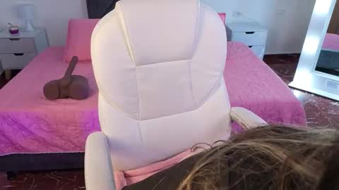 BRANDY  online show from 11-17-25, 04:29