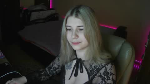 brandy_wow online show from 04-09-26, 08:03