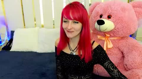 Snapshot of brandybloomm chatting on 10-19-25, 07:14 Brandybloomm online show from 10-19-25, 07:14