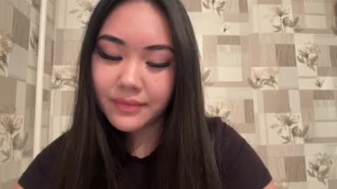 Aypril   online show from 09-28-25, 02:55