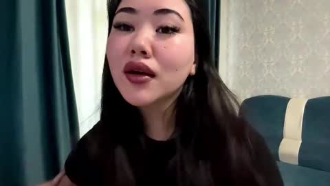 Aypril   online show from 11-14-25, 11:09