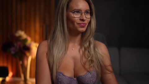 Alex online show from 01-19-25, 04:44