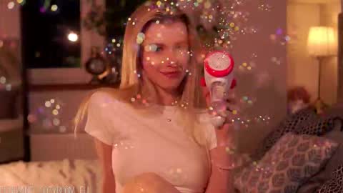 Snapshot of brave_journey chatting on 09-12-25, 07:14 Eli online show from 09-12-25, 07:14