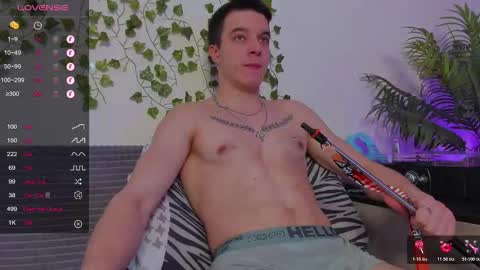 Snapshot of bravomaestro chatting on 02-08-26, 12:08 Johny Bravo online show from 02-08-26, 12:08