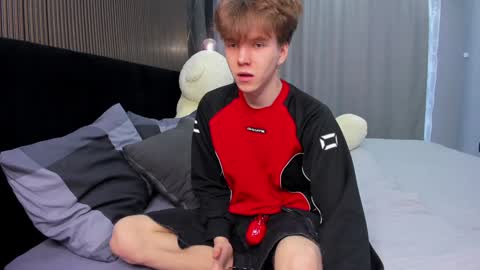 Snapshot of braxiboy chatting on 01-18-25, 11:21 Brax online show from 01-18-25, 11:21