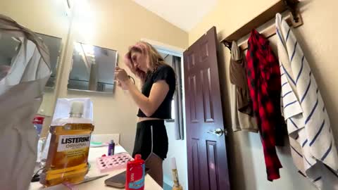 bray19509 online show from 12-14-25, 02:44