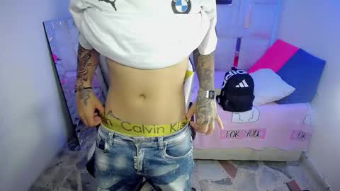 Snapshot of brayan_lopezz chatting on 12-17-25, 02:23 BRAYAN online show from 12-17-25, 02:23