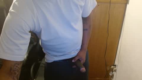 Snapshot of breadw1nnah chatting on 01-03-25, 02:43 Breadw1nnah online show from 01-03-25, 02:43