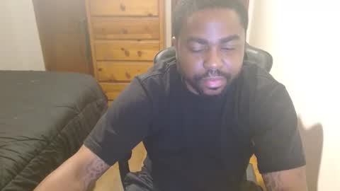 Snapshot of breadw1nnah chatting on 10-28-25, 07:12 Breadw1nnah online show from 10-28-25, 07:12