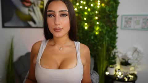 Snapshot of bree__morgan chatting on 09-11-25, 01:44 Bree online show from 09-11-25, 01:44