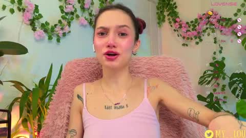 Ashley Dolce and Lou online show from 02-19-25, 03:49