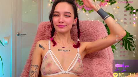 Ashley Dolce and Lou online show from 03-08-25, 09:40