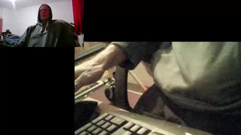 Snapshot of bremer64 chatting on 02-15-25, 10:00 bremer64 online show from 02-15-25, 10:00