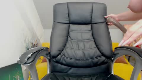 Brenda Skye online show from 12-12-24, 06:47