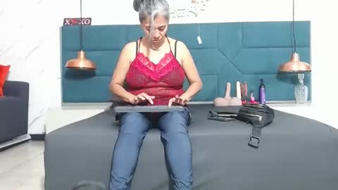 BRENDA VELASQUEZ online show from 02-02-25, 01:08