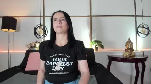 MeganBeaked online show from 10-06-25, 11:51