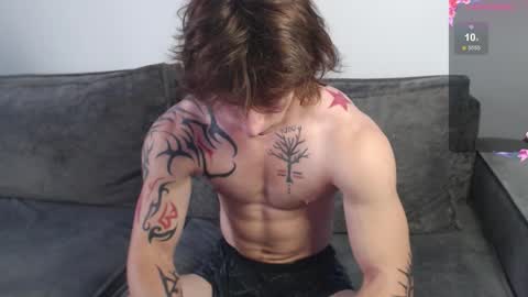 Snapshot of brendan__piks chatting on 09-29-25, 09:03 brendan__piks online show from 09-29-25, 09:03