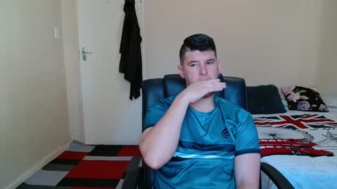 ask me lol online show from 10-23-25, 05:07