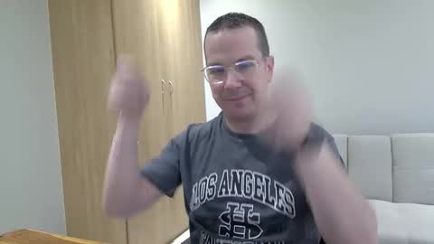 Brett online show from 03-25-26, 02:45