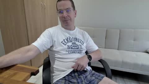 Brett online show from 04-12-26, 09:03