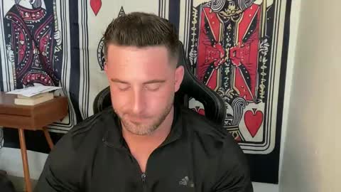 Snapshot of brettmycles chatting on 01-11-26, 08:03 Brett Mycles online show from 01-11-26, 08:03