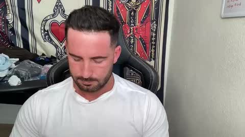 Snapshot of brettmycles chatting on 02-18-26, 07:10 Brett Mycles online show from 02-18-26, 07:10