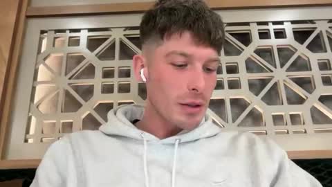 Snapshot of briahcscott chatting on 12-22-25, 07:33 briahcscott online show from 12-22-25, 07:33