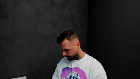 Snapshot of brianhunts chatting on 01-15-25, 07:05 Brian online show from 01-15-25, 07:05