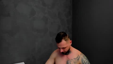 Snapshot of brianhunts chatting on 01-15-25, 04:11 Brian online show from 01-15-25, 04:11