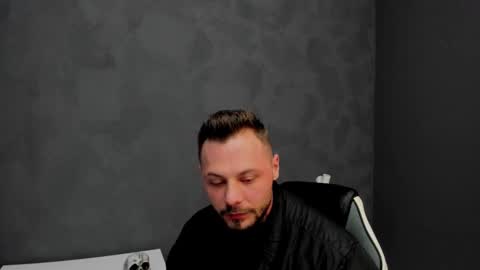 Snapshot of brianhunts chatting on 02-15-25, 06:23 Brian online show from 02-15-25, 06:23